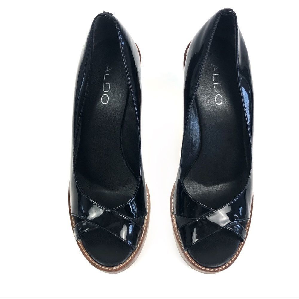 ALDO Black Wedge Open Toed Shoe Size 38